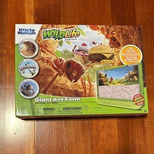 Uncle Milton  Giant ant farm - Wild life habitats